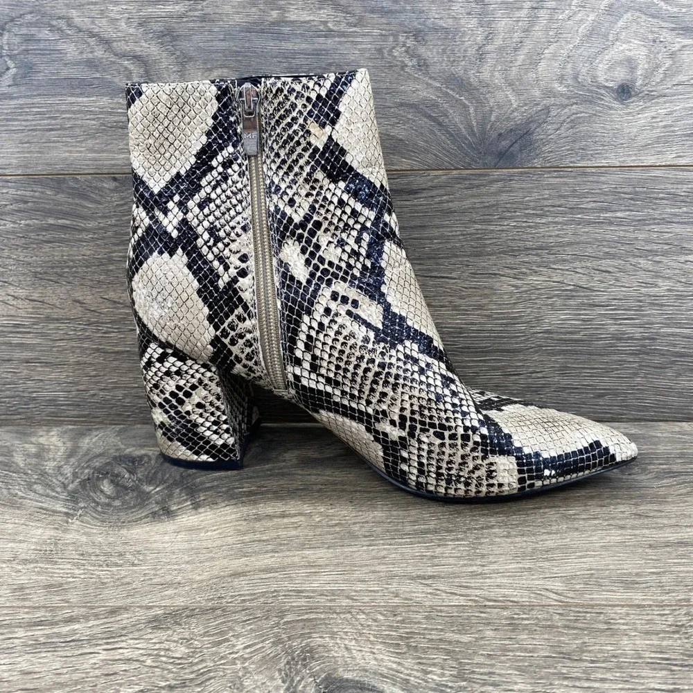 Marc Fisher Retire 2 Ankle Boots Womens 8.5M Snakeskin Pointed Toe Block Heel